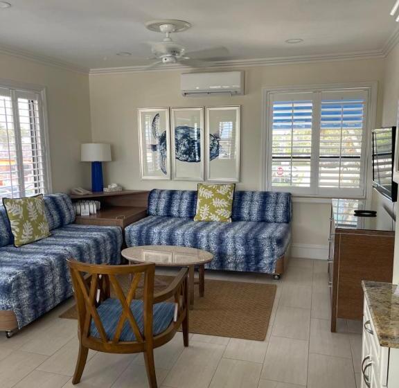 海景套房, High Noon Beach Resort