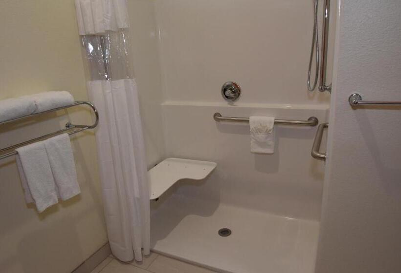 סוויטה, Home Away Kitchen Suites Enid