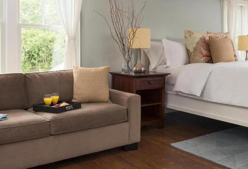 스위트 킹사이즈 침대, Shelter Island House