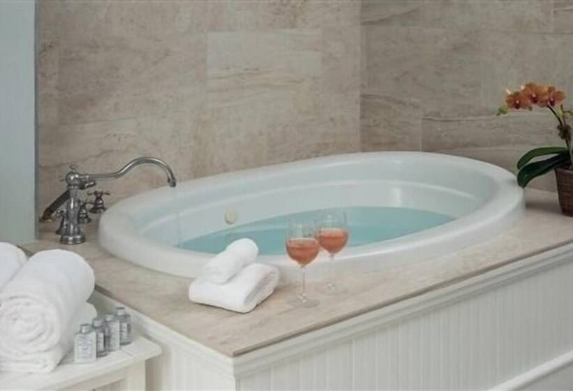 스위트, Shelter Island House