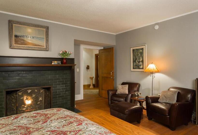 غرفة ديلوكس سرير كينج, Stewart Inn