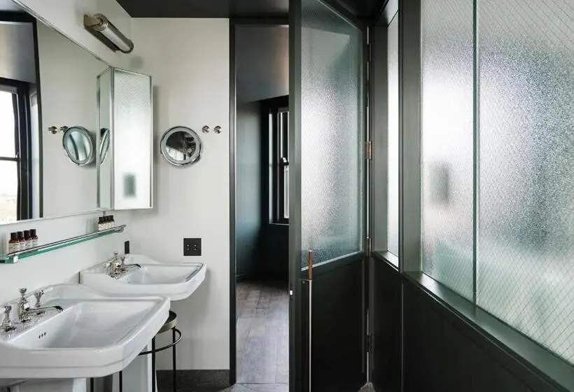 سوئیت با تخت بزرگ, The Robey, Chicago, A Member Of Design Hotels