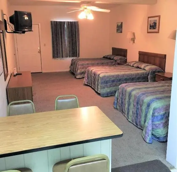 Standard Kolmen Hengen Huone, Hunters Lodge Motel