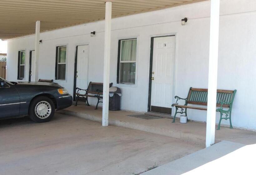 Номер Стандарт Трехместный, Hunters Lodge Motel