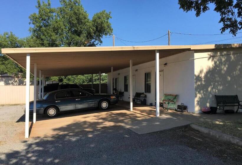 4인용 스탠다드 룸, Hunters Lodge Motel