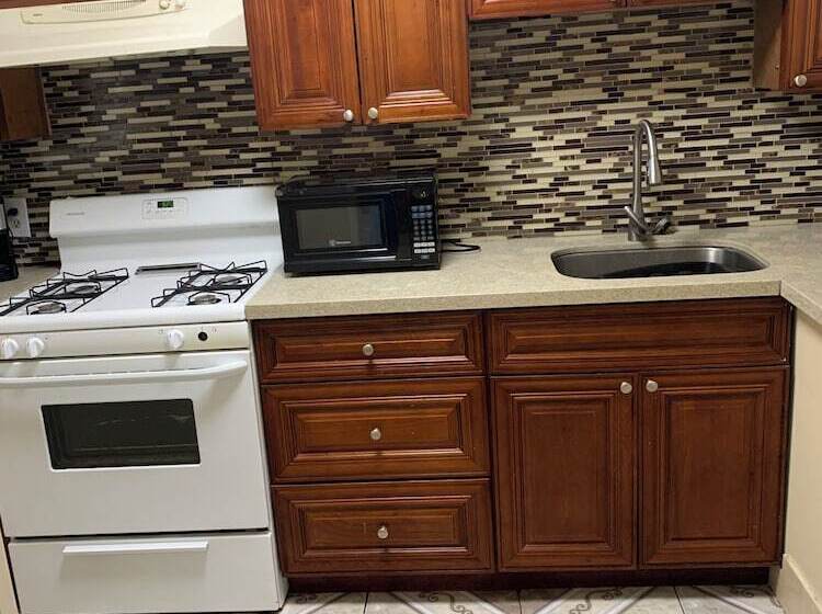 Студия Стандарт, Jerry S Motel