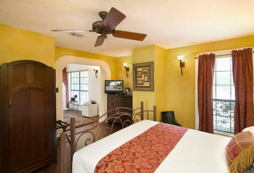 デラックススイート, Lakehouse Bed And Breakfast