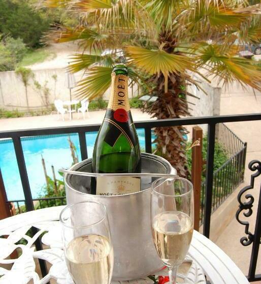 デラックススイート, Lakehouse Bed And Breakfast