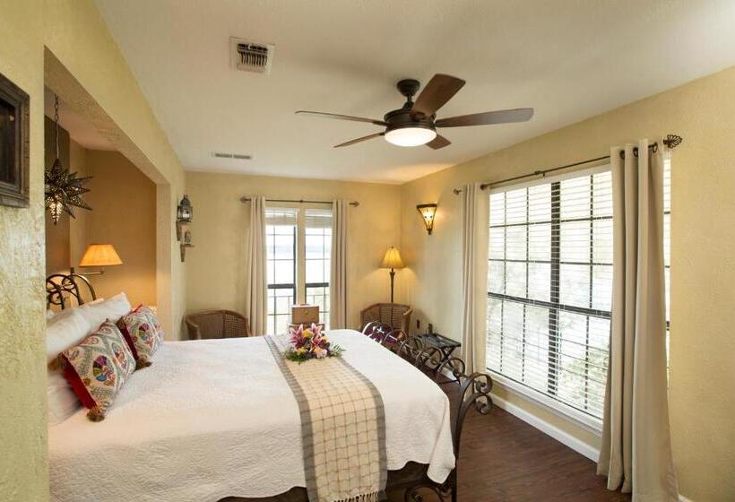 レイクビュースタンダードルーム, Lakehouse Bed And Breakfast