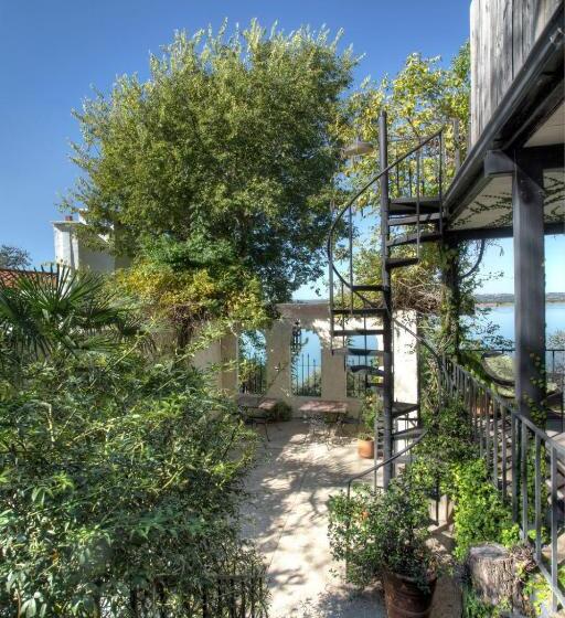스탠다드 룸 킹사이즈 침대, Lakehouse Bed And Breakfast