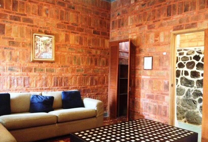 فيلا غرفتين نوم, Mama Chuy Hotel & Villas