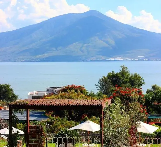 スイート, Mama Chuy Hotel & Villas