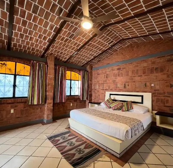 スイート, Mama Chuy Hotel & Villas