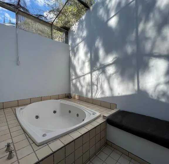 スイート, Mama Chuy Hotel & Villas