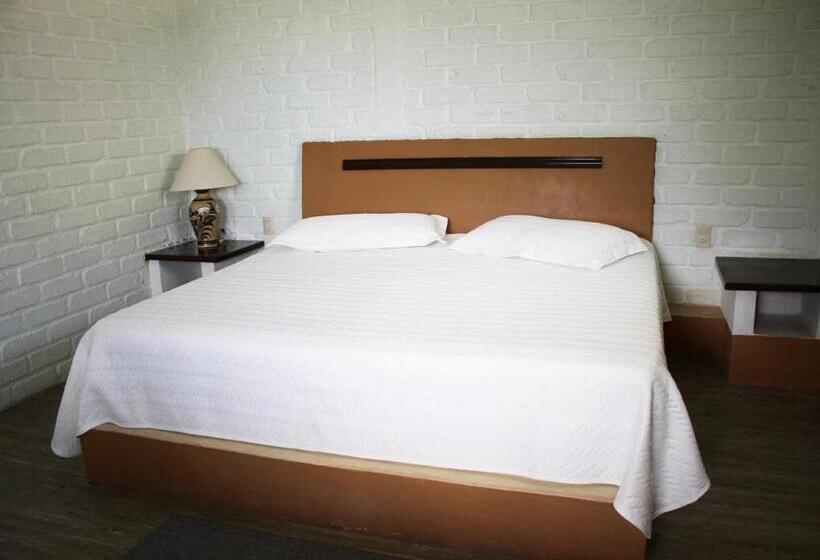 ‫فيلا غرفة نوم واحدة, Mama Chuy Hotel & Villas