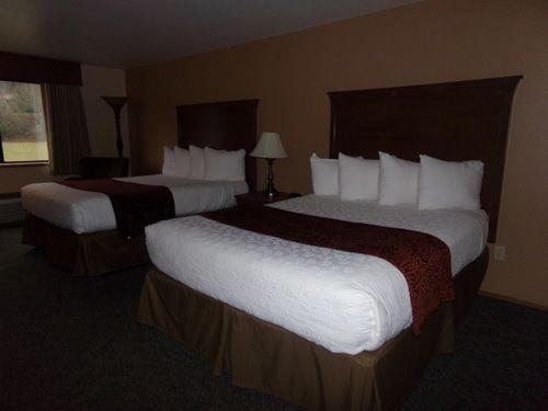 غرفة ديلوكس سرير ملكى, Cowlitz River Lodge