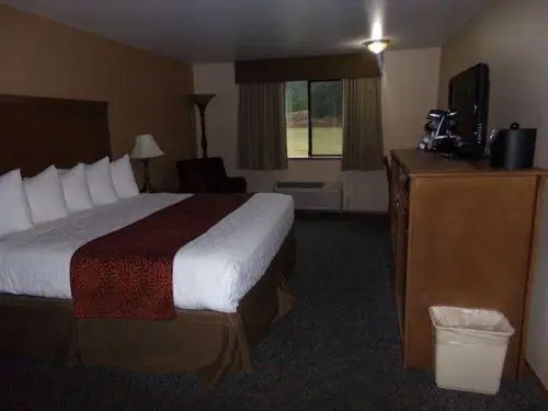 キングサイズベッドのデラックスルーム, Cowlitz River Lodge