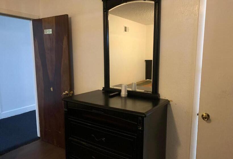 اتاق استاندارد, Encore Inn