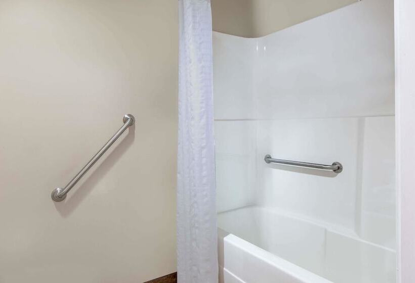 اتاق استاندارد با 2 تخت دوبل, Super 8 By Wyndham Fort Mcmurray