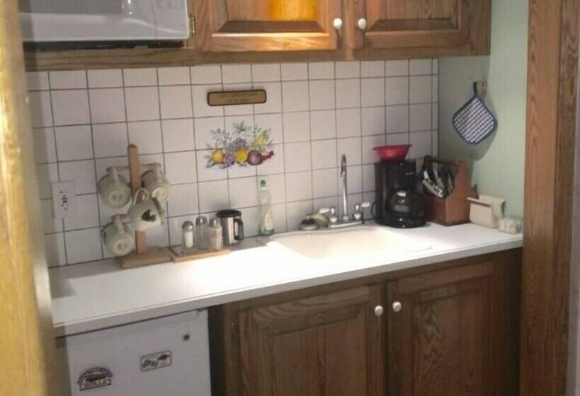 اتاق استاندارد, Red Barn Village B&b