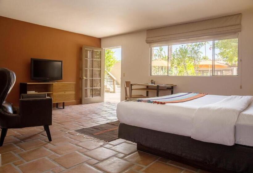 스탠다드 룸 킹사이즈 침대, Santiago Resort   Palm Springs Premier Gay Men’s Resort