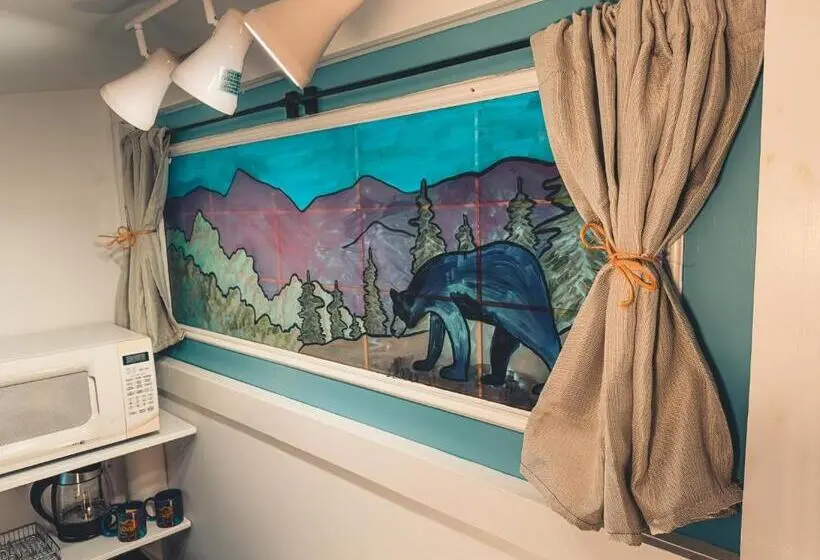 اتاق استاندارد, The Notch Hostel