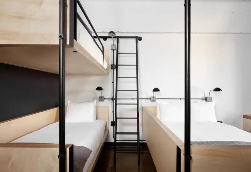اتاق استاندارد با تختهای تاشو, The Robey, Chicago, A Member Of Design Hotels