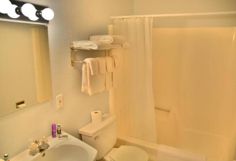 جناح ديلوكس, Upper Deck Hotel And Bar   Adults Only