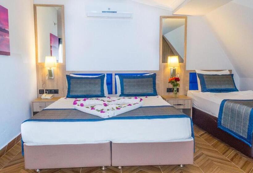 غرفة قياسية ثلاثية, Relax Beach