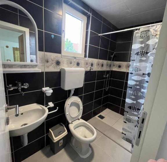 اتاق لوکس سه تخته, Rooms Asceric