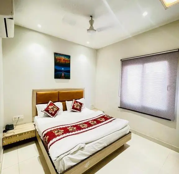 Deluxe Zimmer, Gurmehar