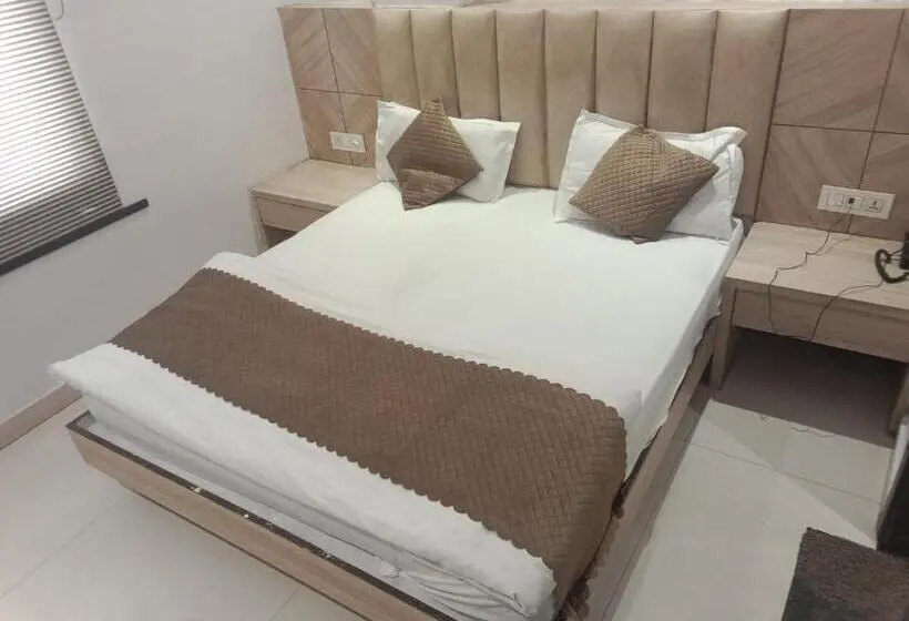 3 Bett Komfort Zimmer, Gurmehar