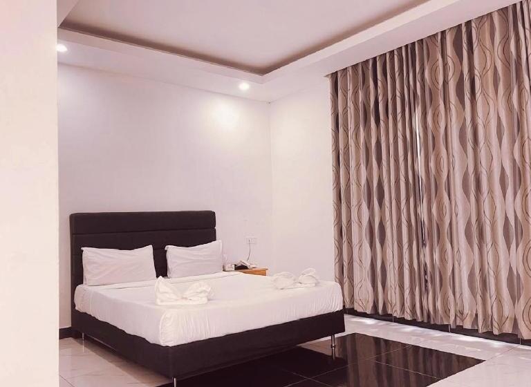 اتاق استاندارد, Love Boutique Motel