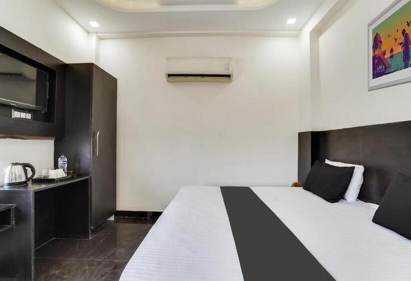 Habitación Triple Clásica, O Opm