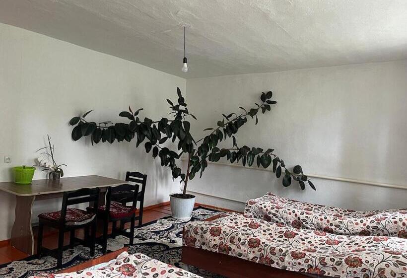 Standard Triple Room with Terrace, гостевой дом ормонхан