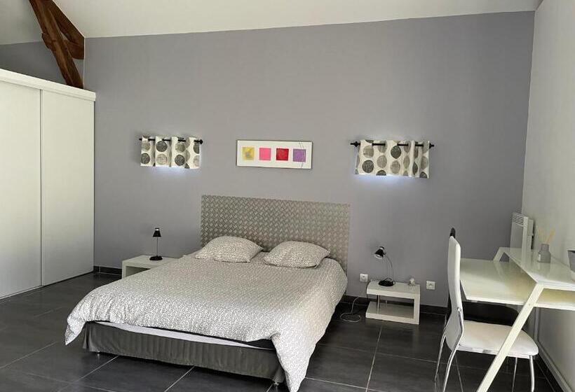 패밀리 룸, La Caminade