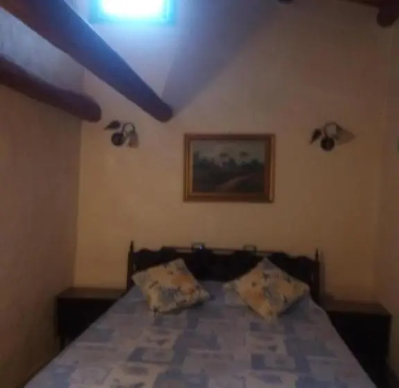 エコノミールーム, Sardinia House With Garden
