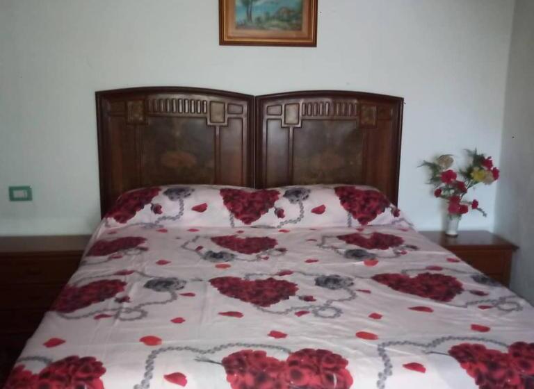 이코노미 쿼드러플룸(공용 화장실), Sardinia House With Garden