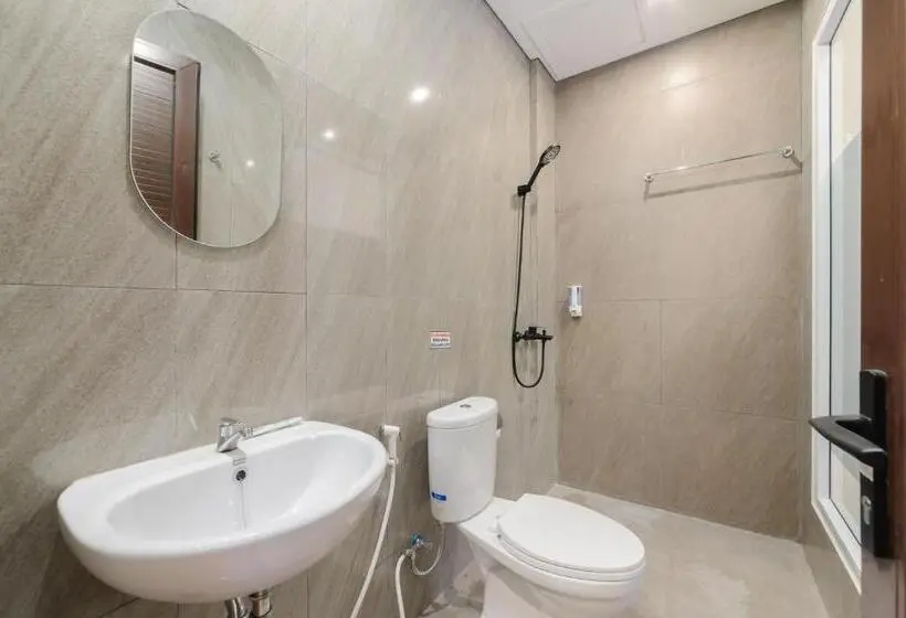 Deluxe Rum, Sans Hotel Tajur Bogor