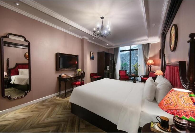 سوییت لوکس, Acoustic Premium Hotel & Spa