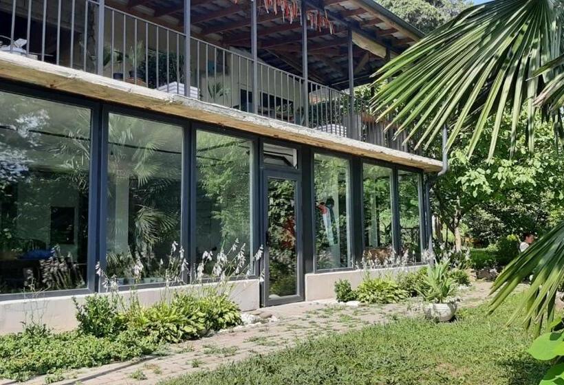 اتاق استاندارد, Coworking & Coliving Gumbrini