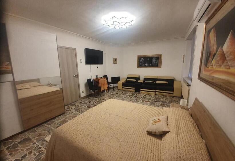 חדר סטנדרט לארבעה, B&b Saphira