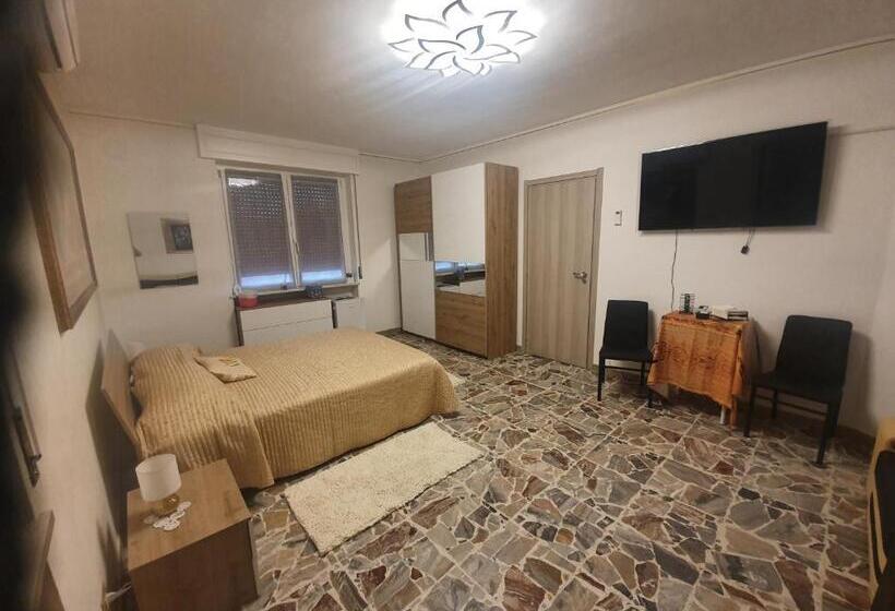 חדר סטנדרט לארבעה, B&b Saphira