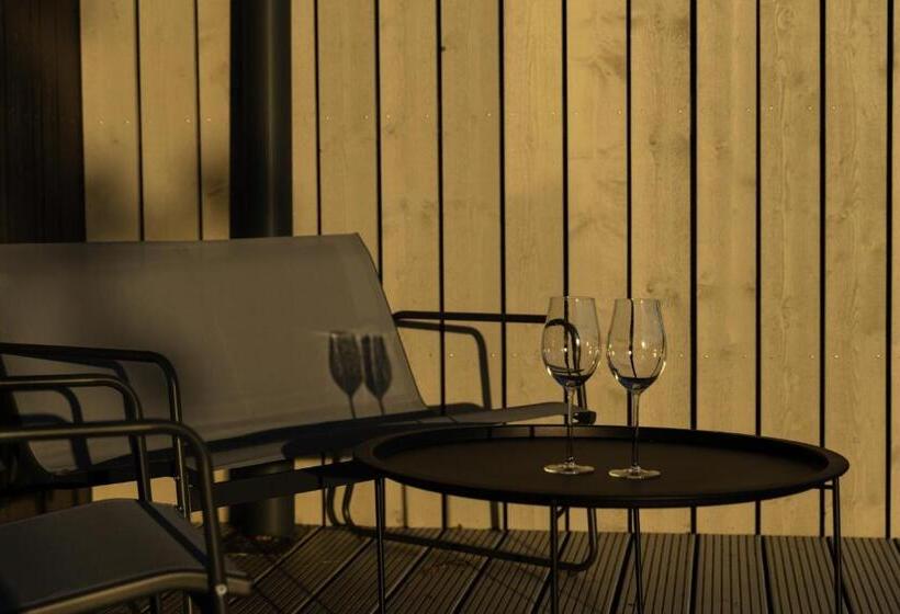 آپارتمان 1 خوابه, Gaujaclub   2 And 3 Room Design Lofts Riverside