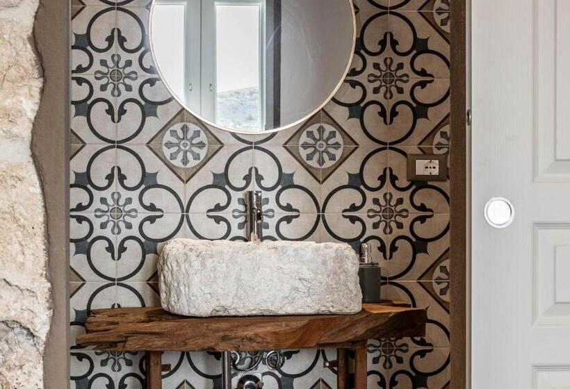 オーシャンビュースタンダードルーム, Casale Micale