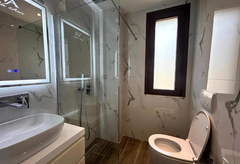 Camera Standard Vista Montagna, Vila Ami