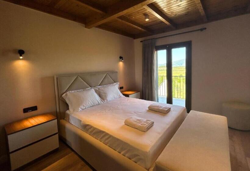 Suite Vista Montagna, Vila Ami