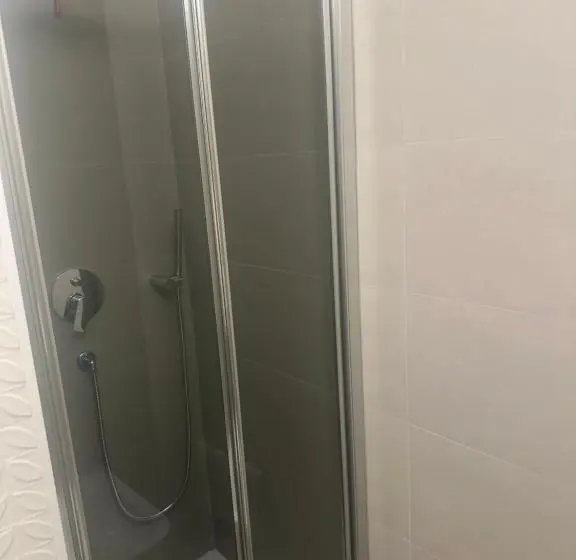 デラックスルーム, Lungomare B&b