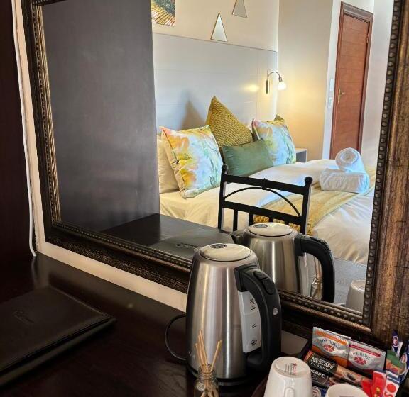 Номер Deluxe Кровать Кинг, Accommodation Bedfordview   Hethersett Guesthouse