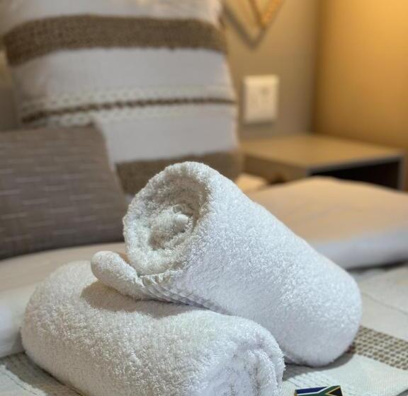 带大床的高级房间, Accommodation Bedfordview   Hethersett Guesthouse